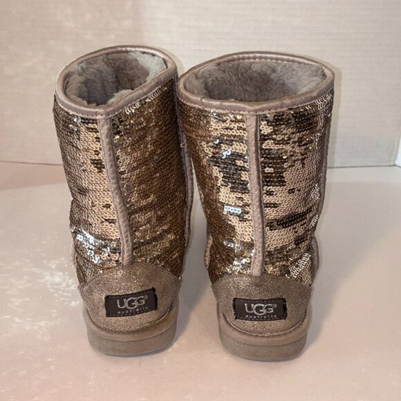 UGG Women’s Classic Short Sequin Boots Gray Silver US 5 Shearling Lined - Picture 9 of 14